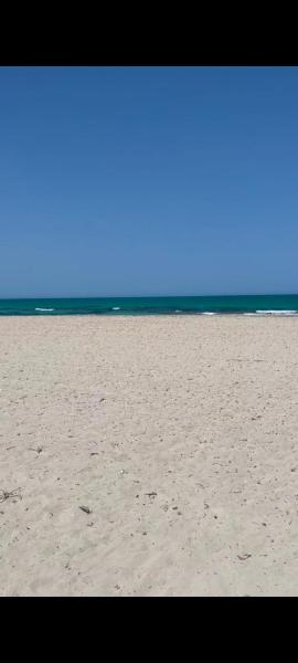 pieds dans l'eau